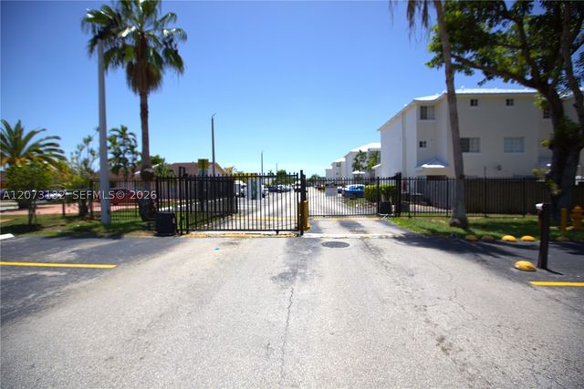 1221 SW 122nd Ave 403, Miami, FL 33184