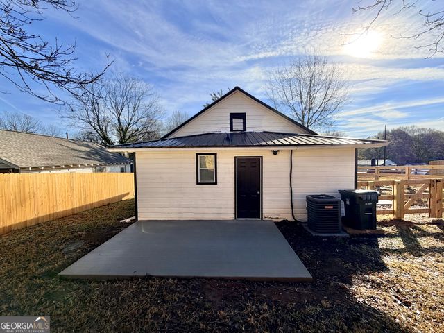 10 Busha Street, Toccoa, GA 30577