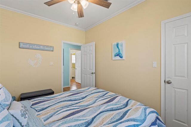 3923 Reeves Drive, Galveston, TX 77554