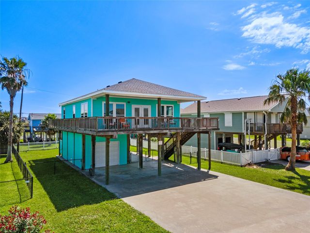3923 Reeves Drive, Galveston, TX 77554