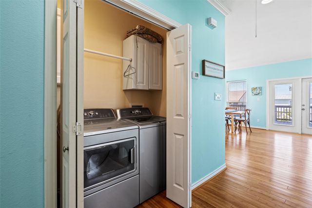 3923 Reeves Drive, Galveston, TX 77554