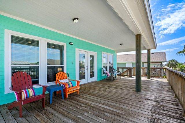 3923 Reeves Drive, Galveston, TX 77554