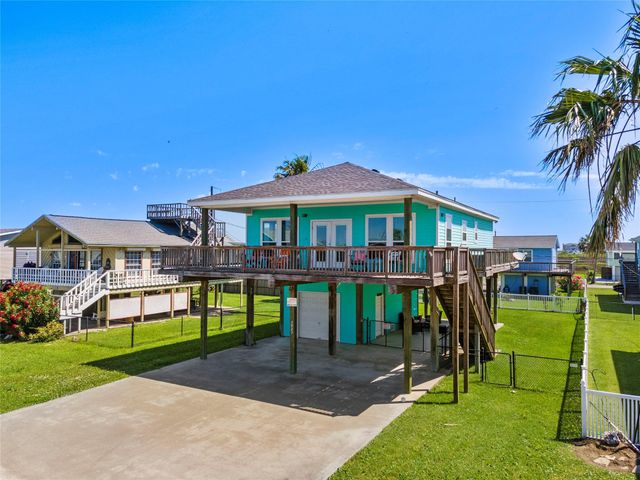 3923 Reeves Drive, Galveston, TX 77554