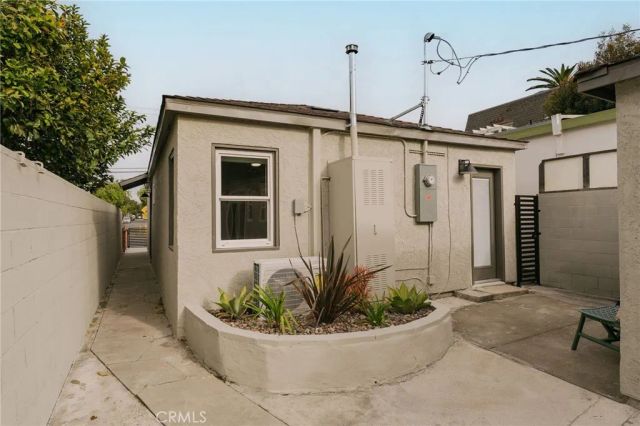 12846 Short Avenue, Los Angeles, CA 90066