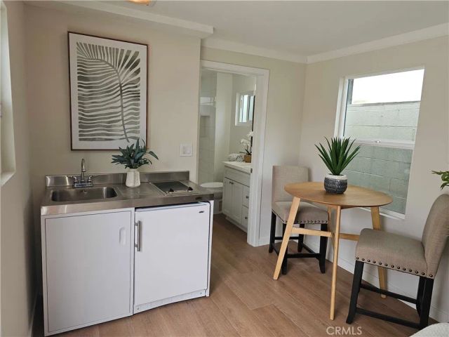 12846 Short Avenue, Los Angeles, CA 90066