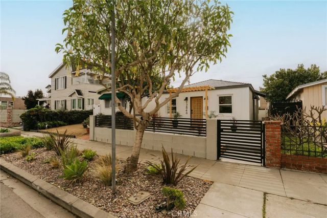 12846 Short Avenue, Los Angeles, CA 90066