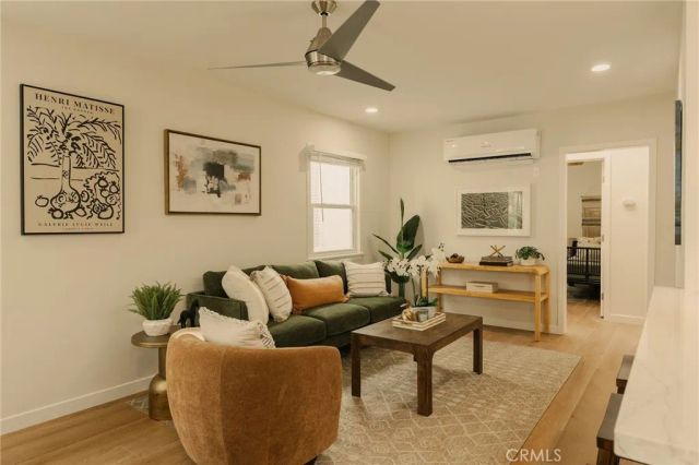12846 Short Avenue, Los Angeles, CA 90066