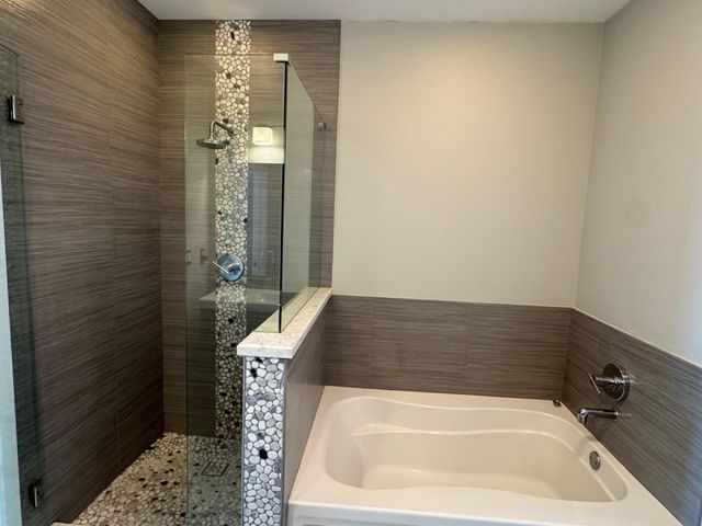 313 NE 2ND ST 703, Fort Lauderdale, FL 33301