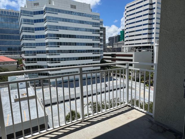 313 NE 2ND ST 703, Fort Lauderdale, FL 33301