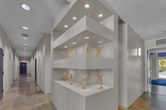 313 NE 2ND ST 703, Fort Lauderdale, FL 33301