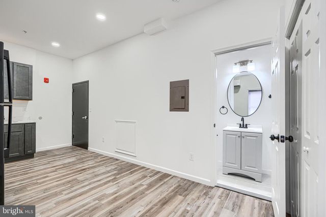 5-7 S CARROLLTON AVE, Baltimore, MD 21223