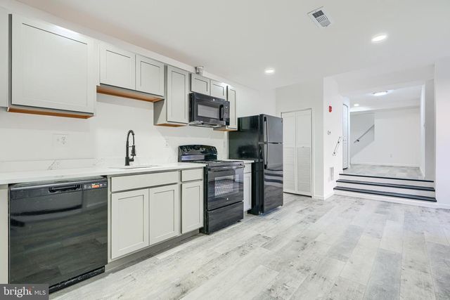 5-7 S CARROLLTON AVE, Baltimore, MD 21223