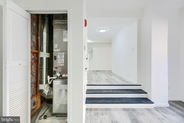 5-7 S CARROLLTON AVE, Baltimore, MD 21223