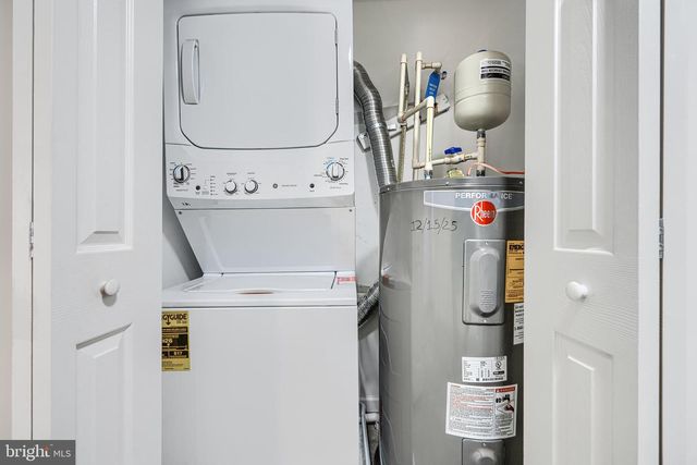 5-7 S CARROLLTON AVE, Baltimore, MD 21223