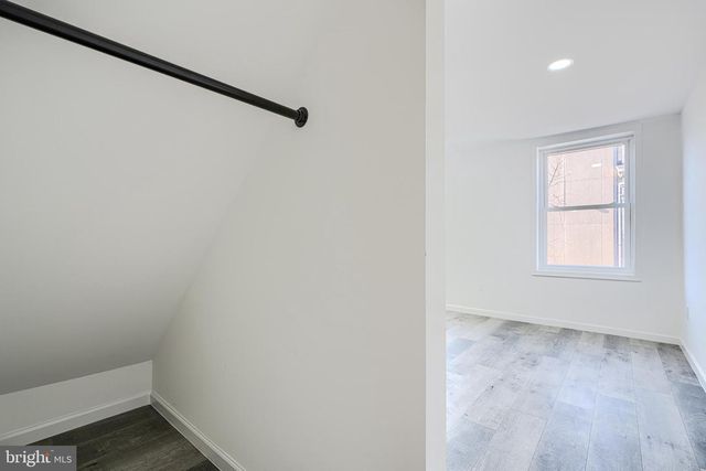 5-7 S CARROLLTON AVE, Baltimore, MD 21223