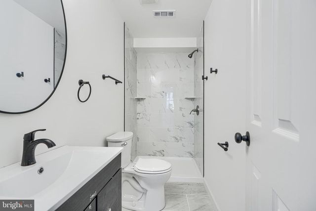 5-7 S CARROLLTON AVE, Baltimore, MD 21223