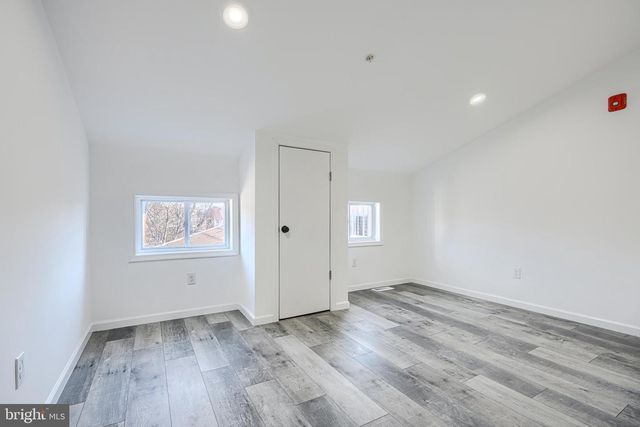 5-7 S CARROLLTON AVE, Baltimore, MD 21223