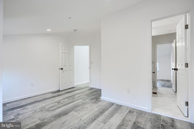 5-7 S CARROLLTON AVE, Baltimore, MD 21223