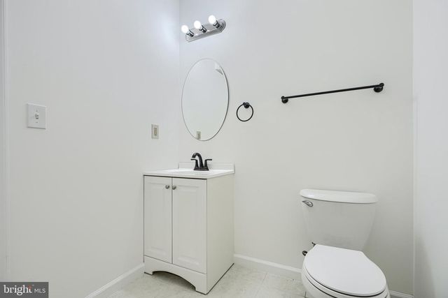 5-7 S CARROLLTON AVE, Baltimore, MD 21223