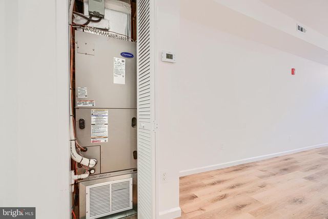 5-7 S CARROLLTON AVE, Baltimore, MD 21223