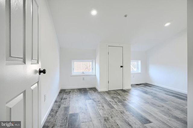 5-7 S CARROLLTON AVE, Baltimore, MD 21223