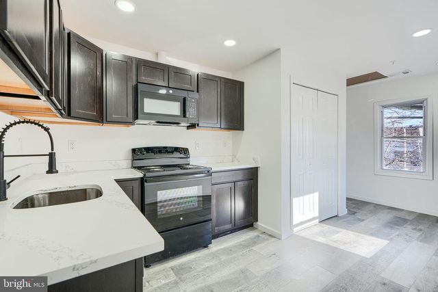 5-7 S CARROLLTON AVE, Baltimore, MD 21223