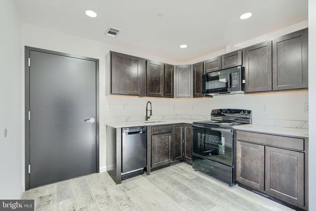 5-7 S CARROLLTON AVE, Baltimore, MD 21223