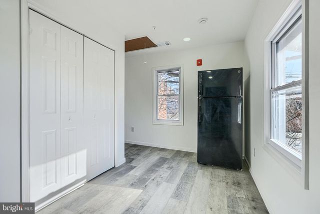 5-7 S CARROLLTON AVE, Baltimore, MD 21223