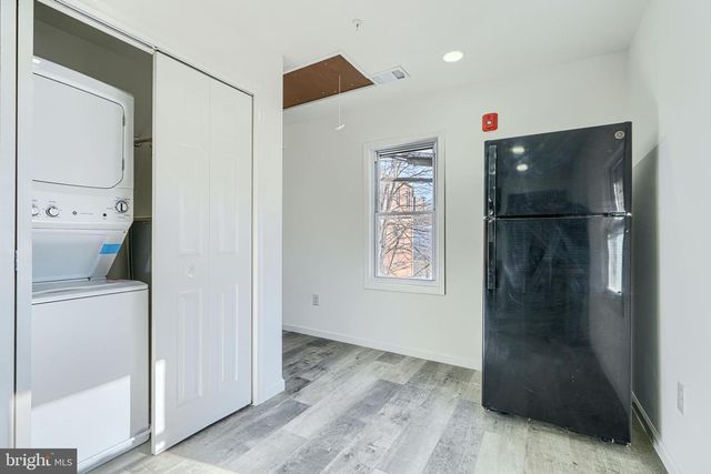 5-7 S CARROLLTON AVE, Baltimore, MD 21223