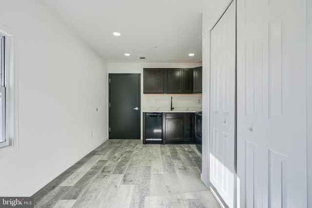 5-7 S CARROLLTON AVE, Baltimore, MD 21223