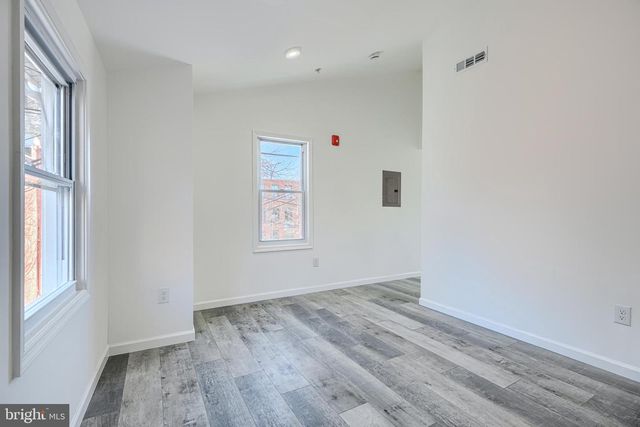 5-7 S CARROLLTON AVE, Baltimore, MD 21223