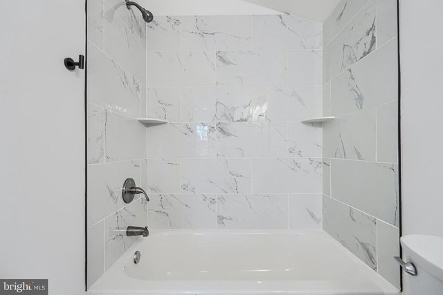 5-7 S CARROLLTON AVE, Baltimore, MD 21223