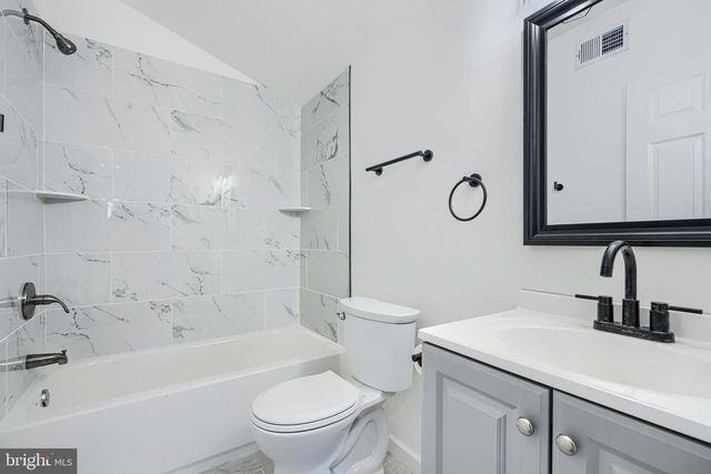 5-7 S CARROLLTON AVE, Baltimore, MD 21223