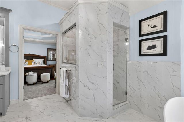 9512 W 162nd Street, Overland Park, KS 66085