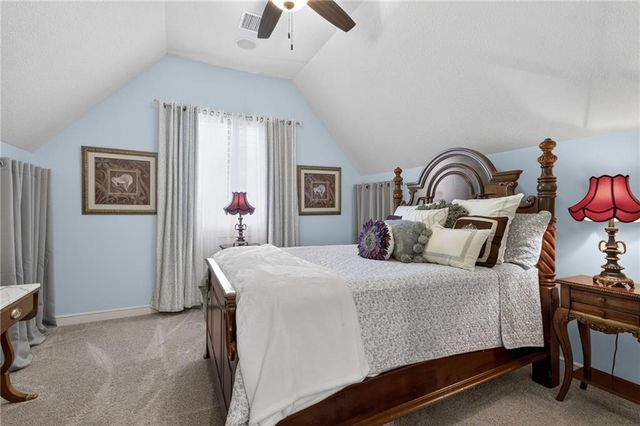 9512 W 162nd Street, Overland Park, KS 66085