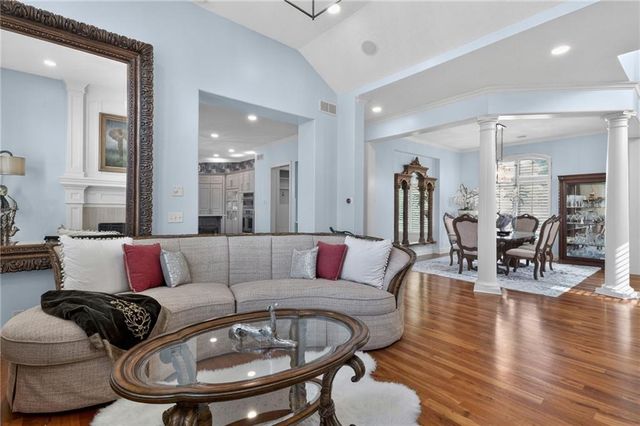 9512 W 162nd Street, Overland Park, KS 66085