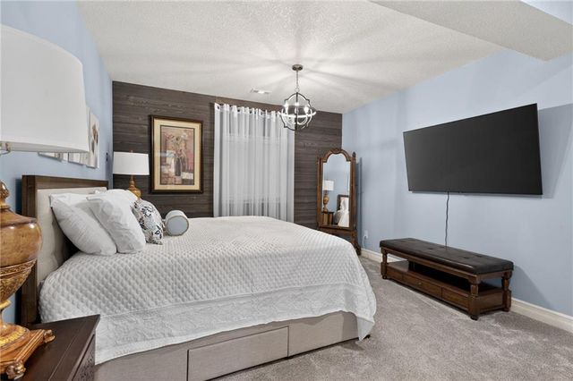 9512 W 162nd Street, Overland Park, KS 66085