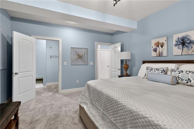 9512 W 162nd Street, Overland Park, KS 66085