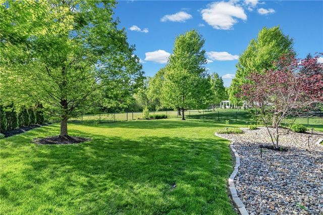 9512 W 162nd Street, Overland Park, KS 66085