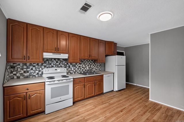 1008 Ferrell Drive, Jacksonville, AR 72076
