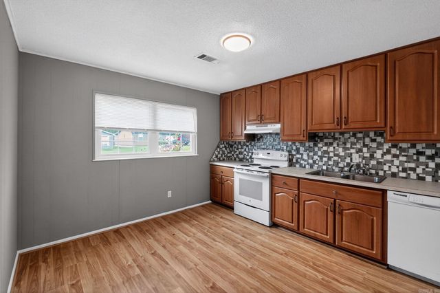 1008 Ferrell Drive, Jacksonville, AR 72076