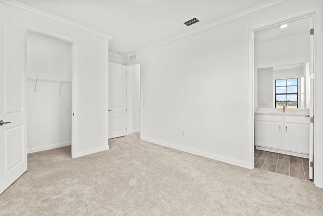 270 SE Fascino Circle, Port St. Lucie, FL 34984