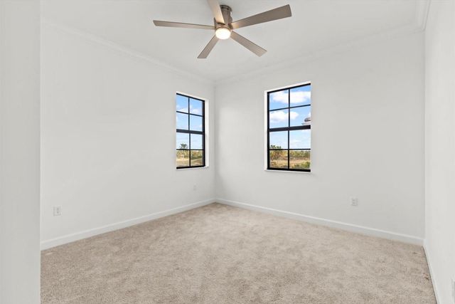 270 SE Fascino Circle, Port St. Lucie, FL 34984