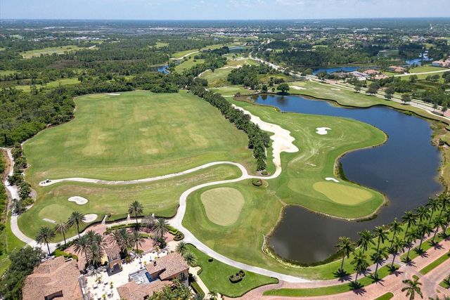 270 SE Fascino Circle, Port St. Lucie, FL 34984