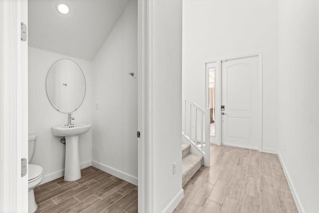 270 SE Fascino Circle, Port St. Lucie, FL 34984