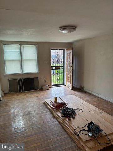 18 SOUTHRIDGE RD, Darby, PA 19023