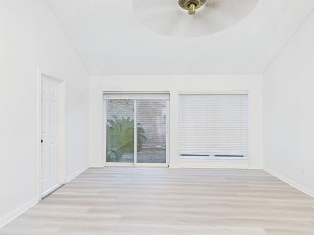 7610 Hopewell Lane, Houston, TX 77071