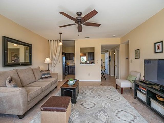 5075 Harmony Circle 302, Vero Beach, FL 32967