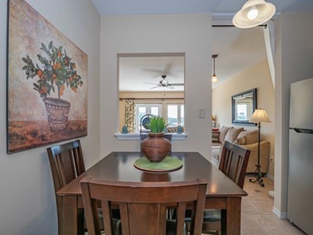 5075 Harmony Circle 302, Vero Beach, FL 32967