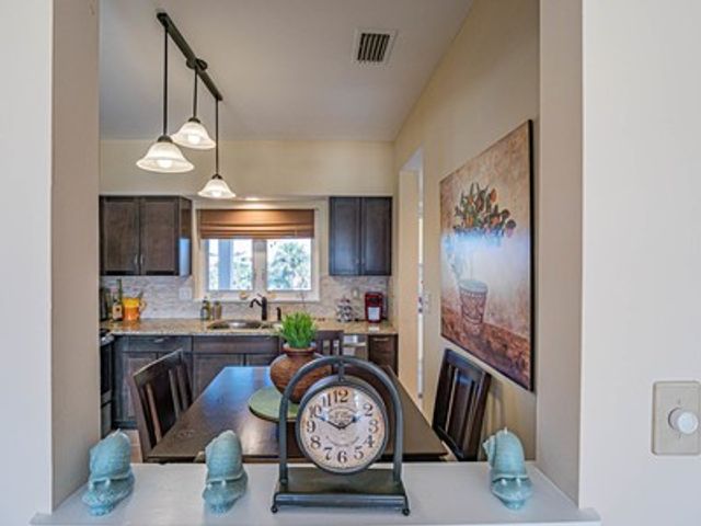 5075 Harmony Circle 302, Vero Beach, FL 32967